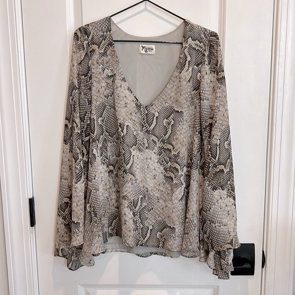 Show Me Your MuMu Tops - Show Me Your MuMu Long Sleeve Reptile Snake Print Blouse Bell Sleeve Deep V Neck